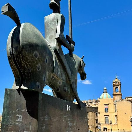 Casa Vacanze In Centro! Caltagirone Dış mekan fotoğraf