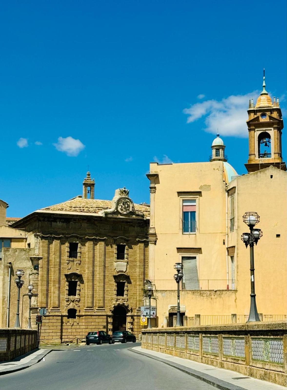 Casa Vacanze In Centro! Caltagirone Dış mekan fotoğraf