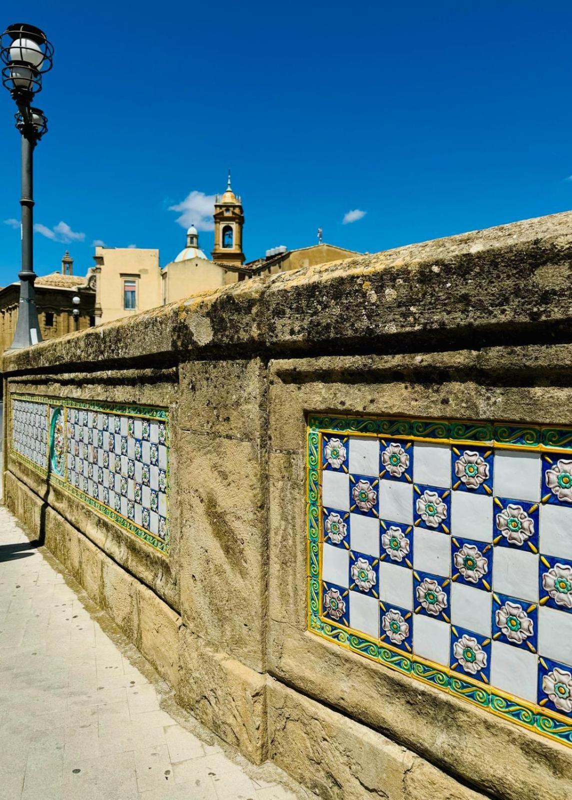 Casa Vacanze In Centro! Caltagirone Dış mekan fotoğraf